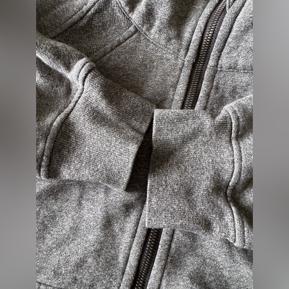 Lululemon jacket - Picture 9 of 13